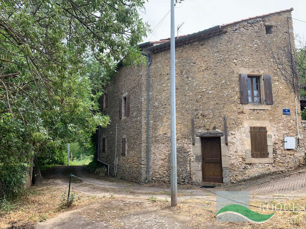 Maison à LA TOUR-SUR-ORB