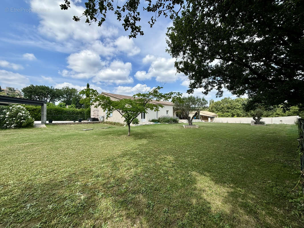 Maison à GRIGNAN