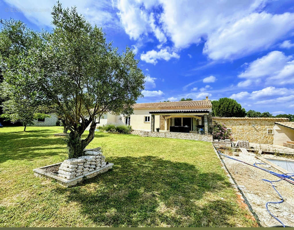 Maison à GRIGNAN