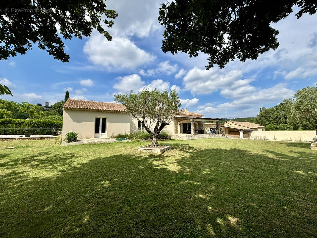 Maison à GRIGNAN