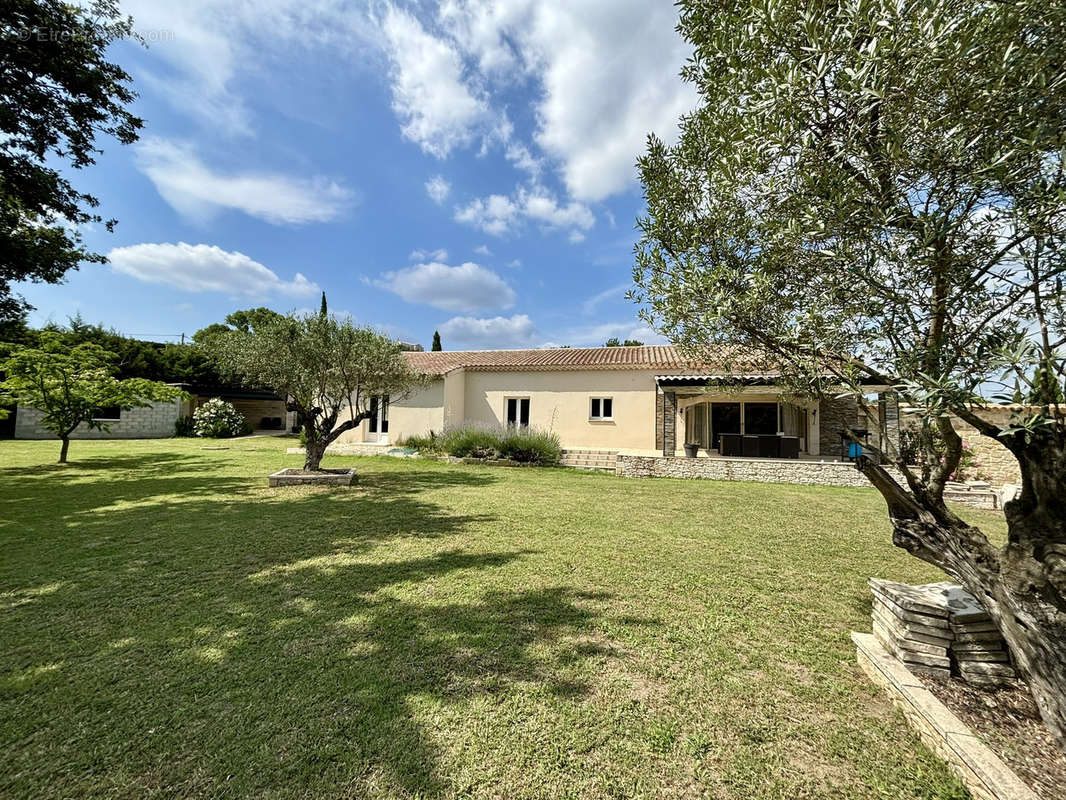 Maison à GRIGNAN