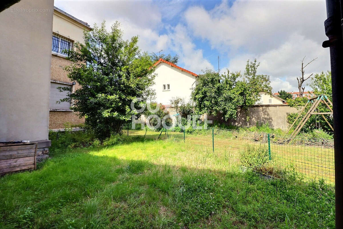 Maison à LA COURNEUVE