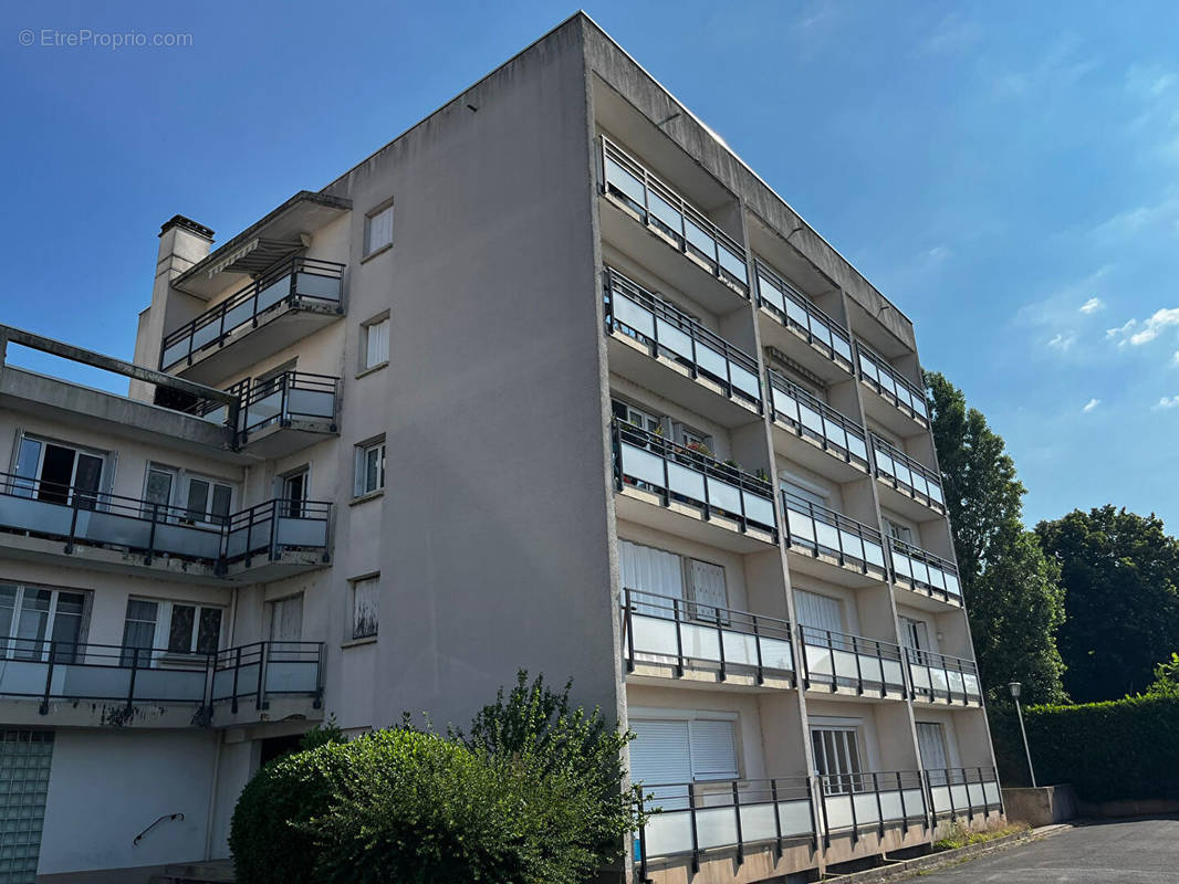 Appartement à SAINT-PRYVE-SAINT-MESMIN