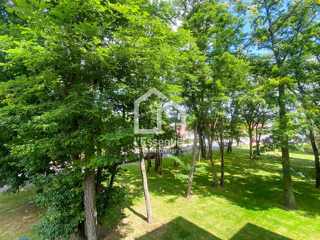 Appartement à VERNEUIL-SUR-SEINE