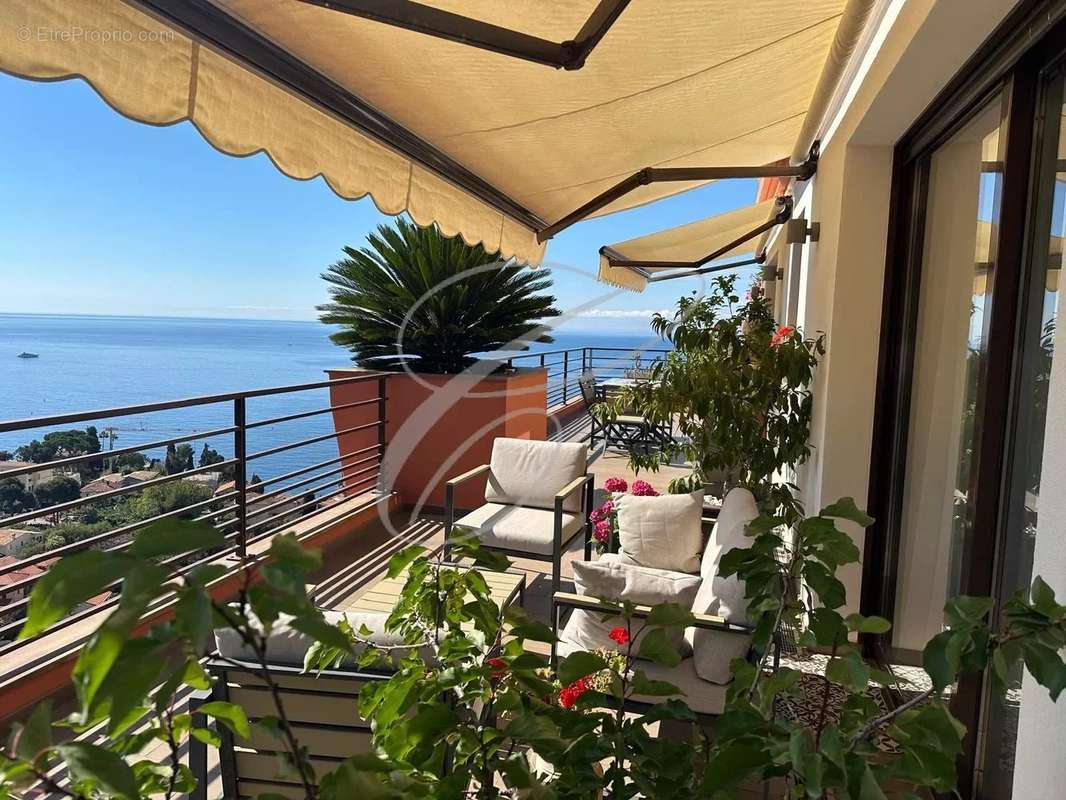 Appartement à ROQUEBRUNE-CAP-MARTIN