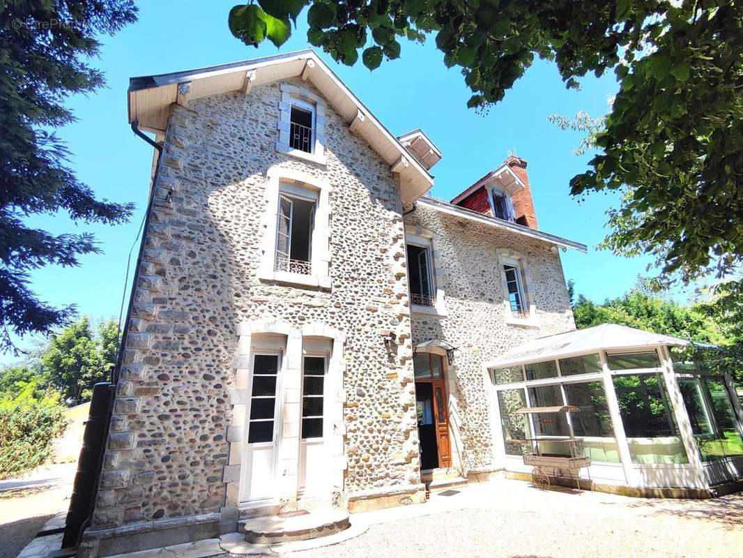 Maison à CARRESSE-CASSABER