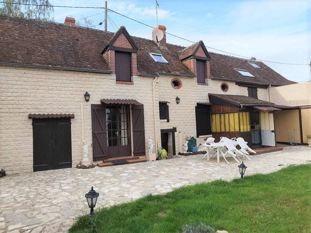 Maison à BEAUNE-LA-ROLANDE