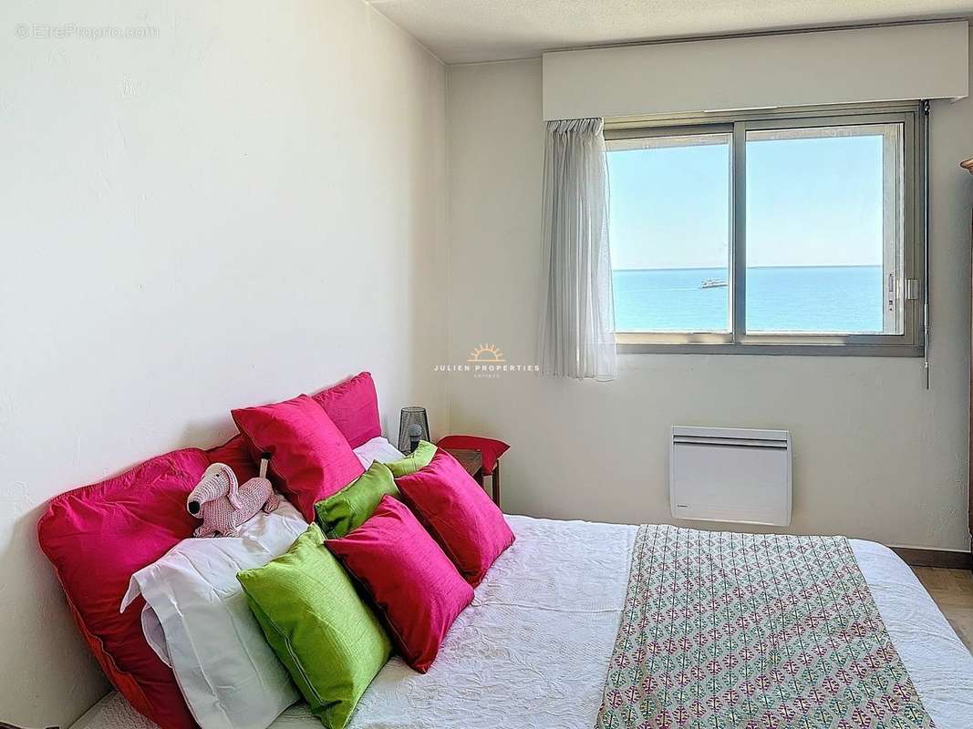 Appartement à VILLENEUVE-LOUBET