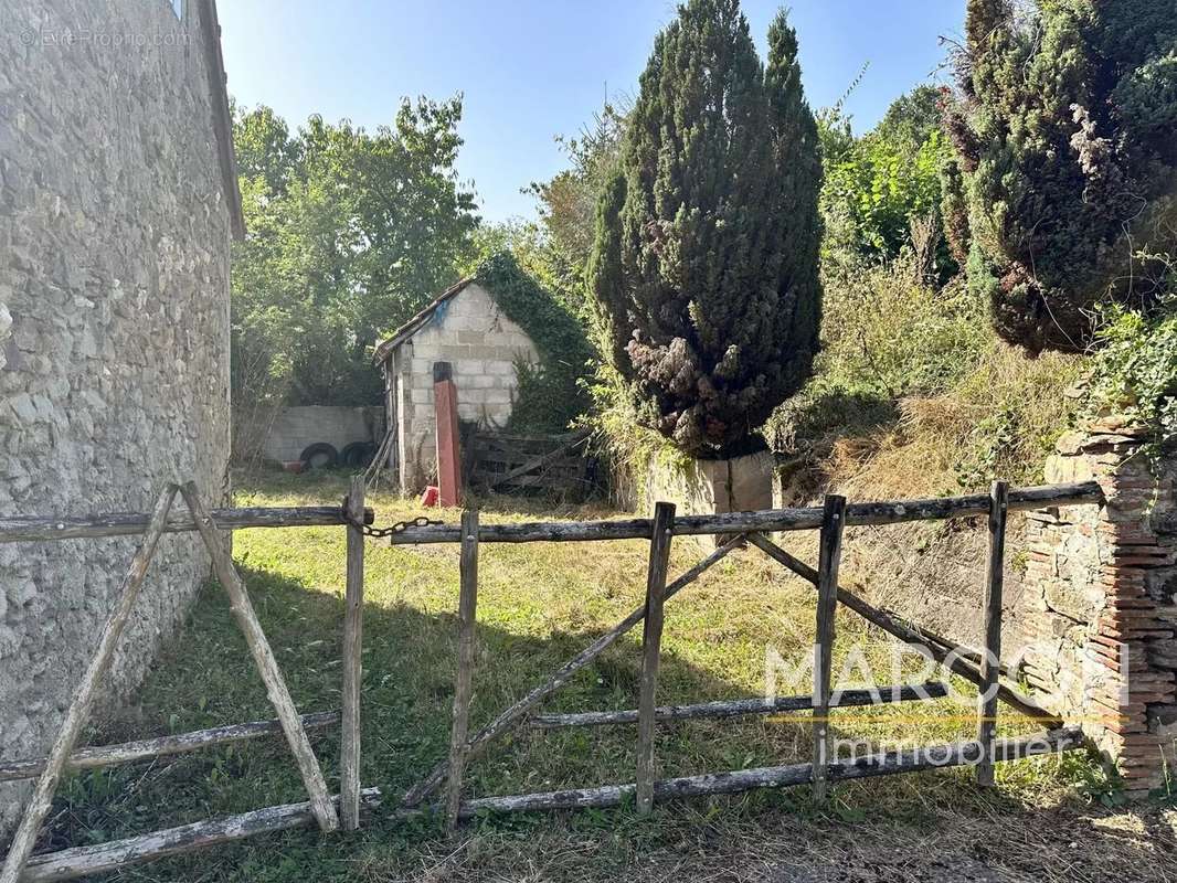 Maison à AIGURANDE