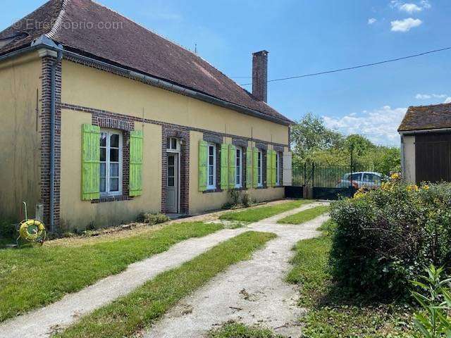 Maison à GERMIGNY