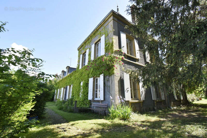 Maison à MONTCEAU-LES-MINES