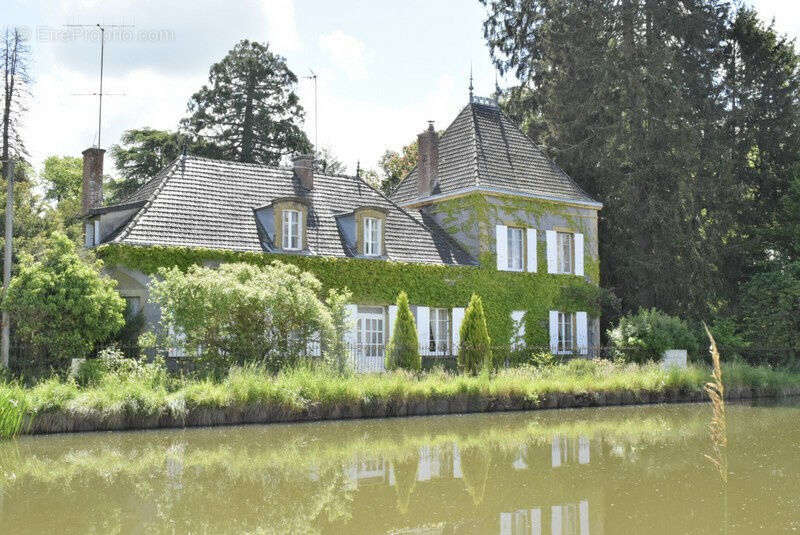 Maison à MONTCEAU-LES-MINES