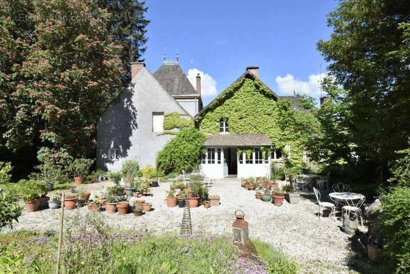 Maison à MONTCEAU-LES-MINES