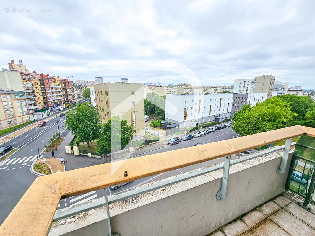 Appartement à COLOMBES