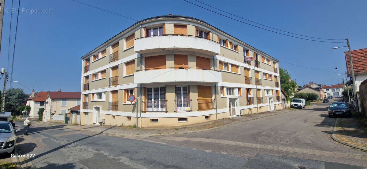 Appartement à NERIS-LES-BAINS