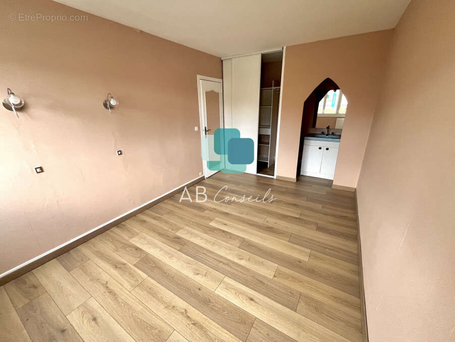 Appartement à DEVILLE-LES-ROUEN