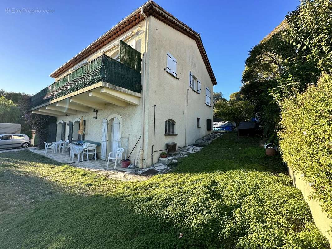 Maison à CAGNES-SUR-MER