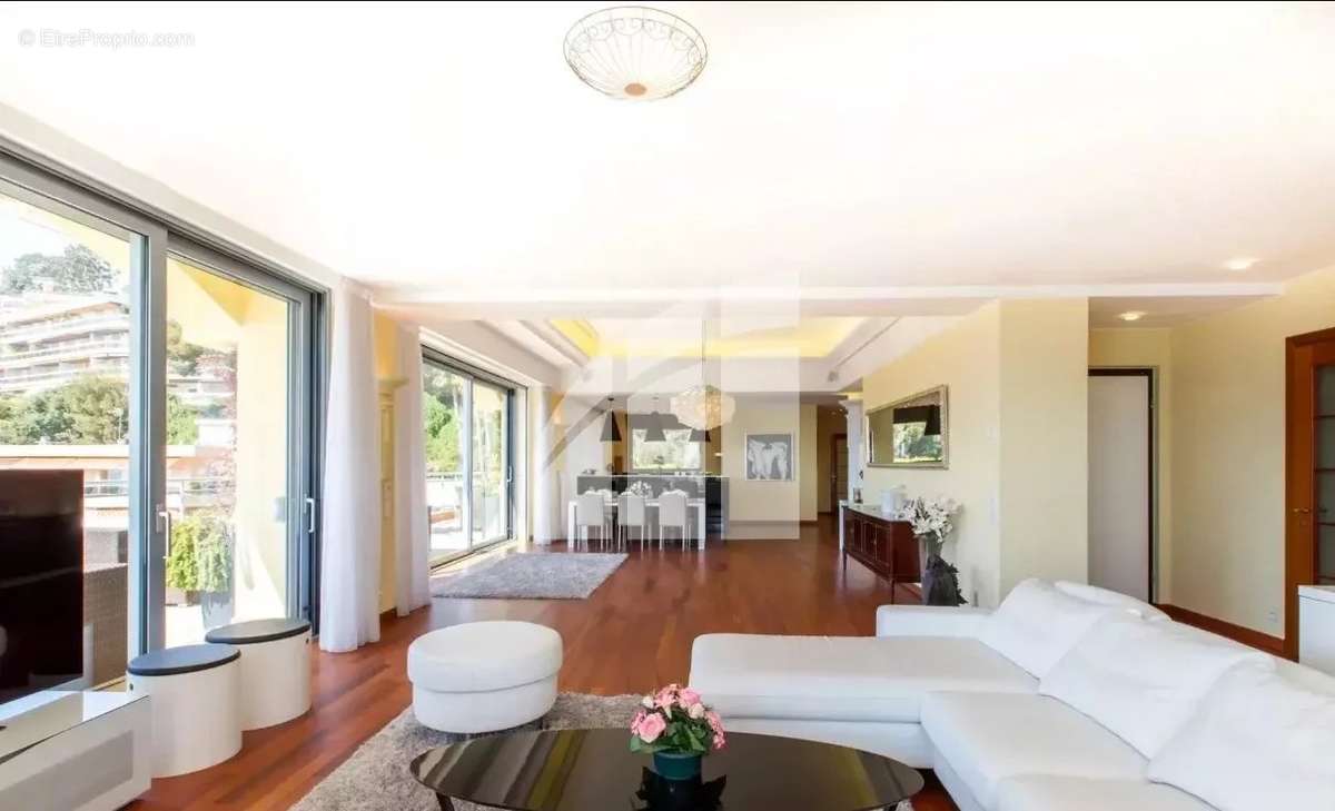 Appartement à VILLEFRANCHE-SUR-MER