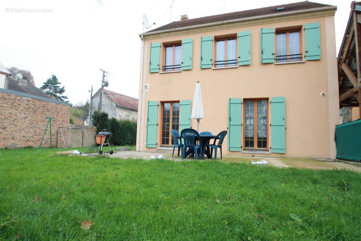 Maison à DOURDAN