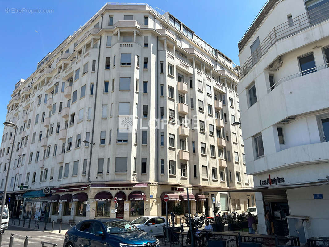 Appartement à MARSEILLE-7E