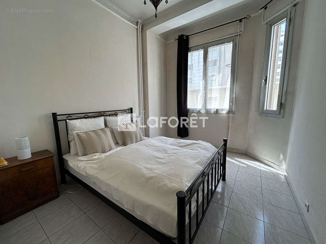 Appartement à MARSEILLE-7E