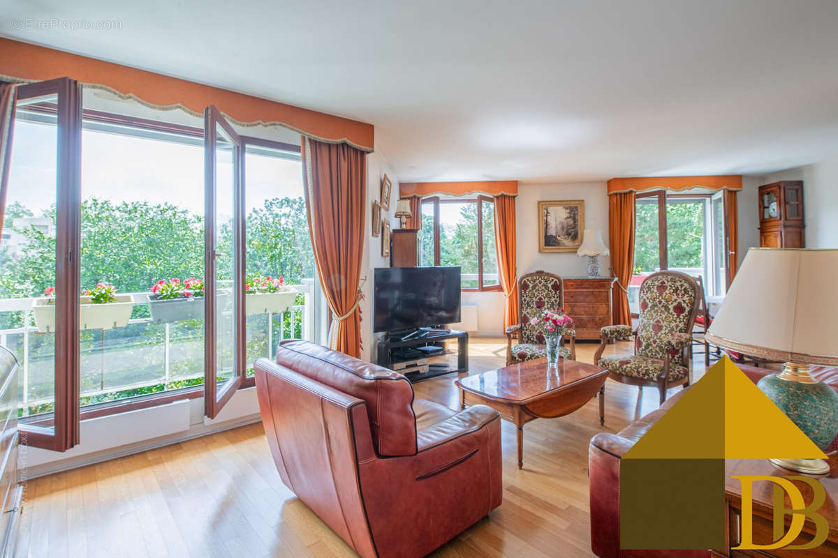 Appartement à MAISONS-ALFORT