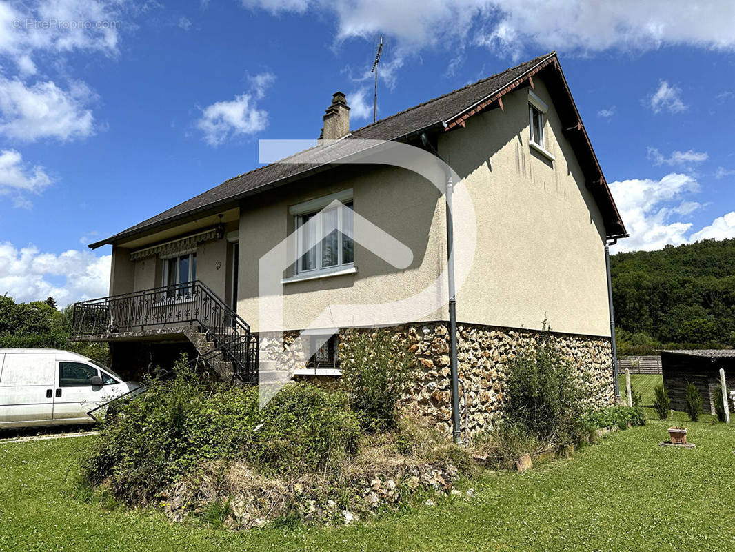 Maison à GROSLEY-SUR-RISLE