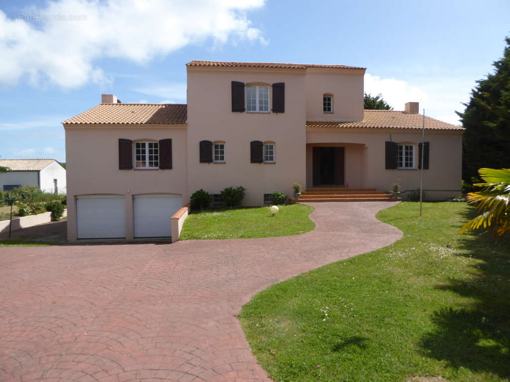 Maison à TALMONT-SAINT-HILAIRE