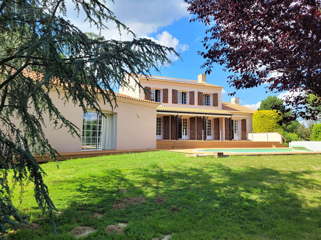 Maison à TALMONT-SAINT-HILAIRE