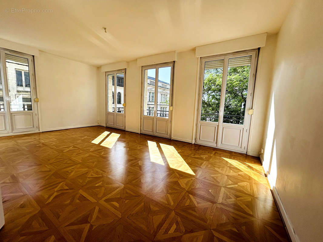 Appartement à VALENCIENNES