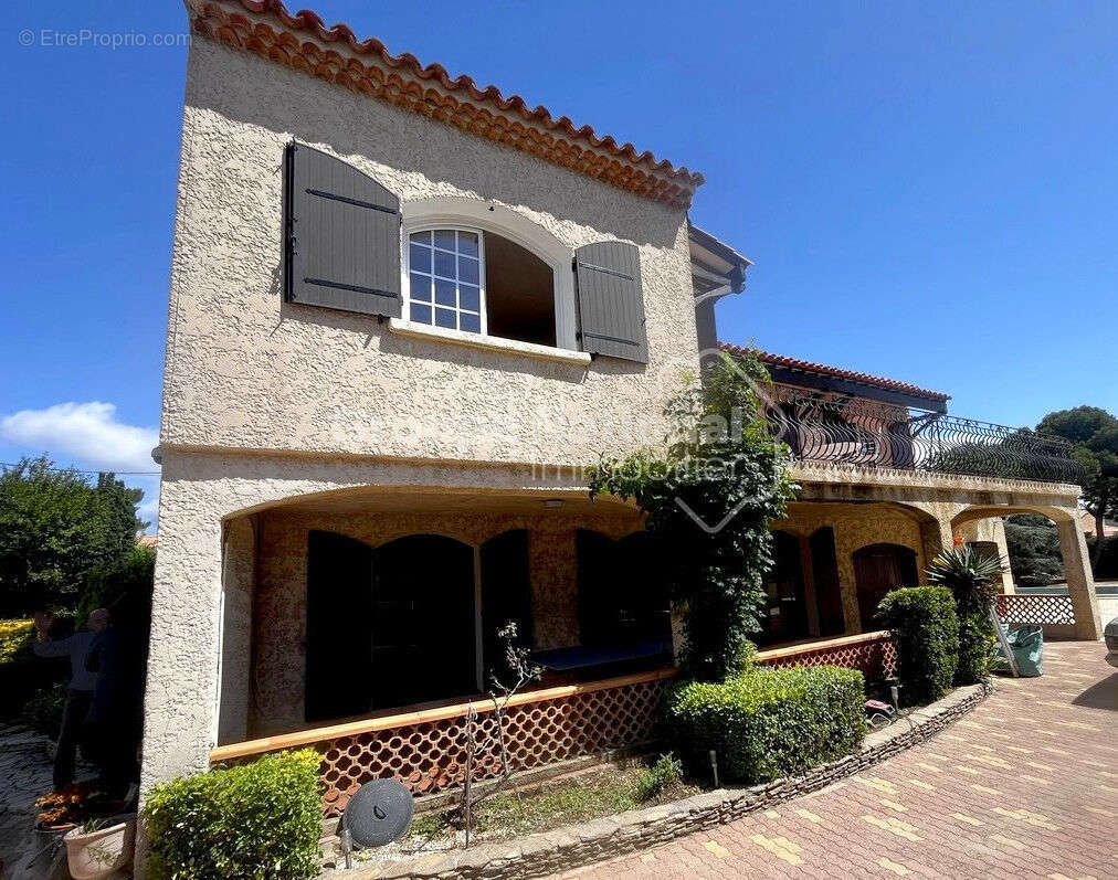 Maison à CARRY-LE-ROUET