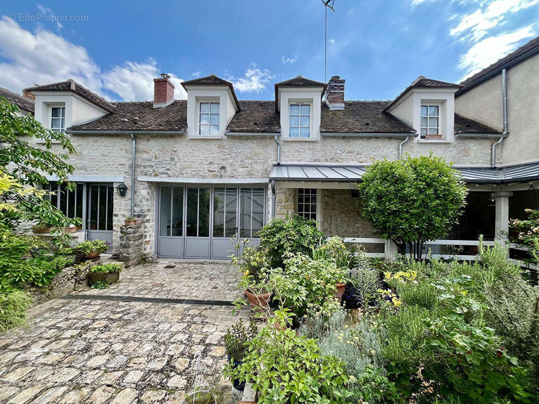 Maison à FONTAINEBLEAU