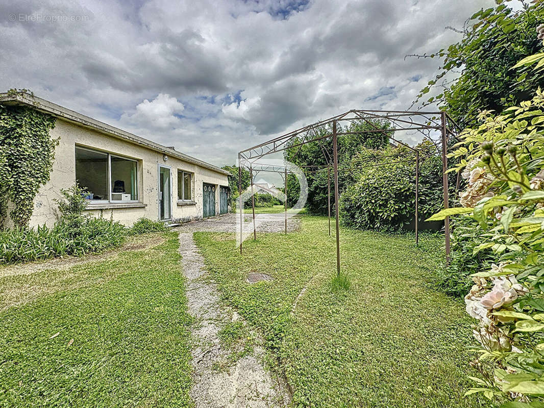 Maison à LAGNY-SUR-MARNE