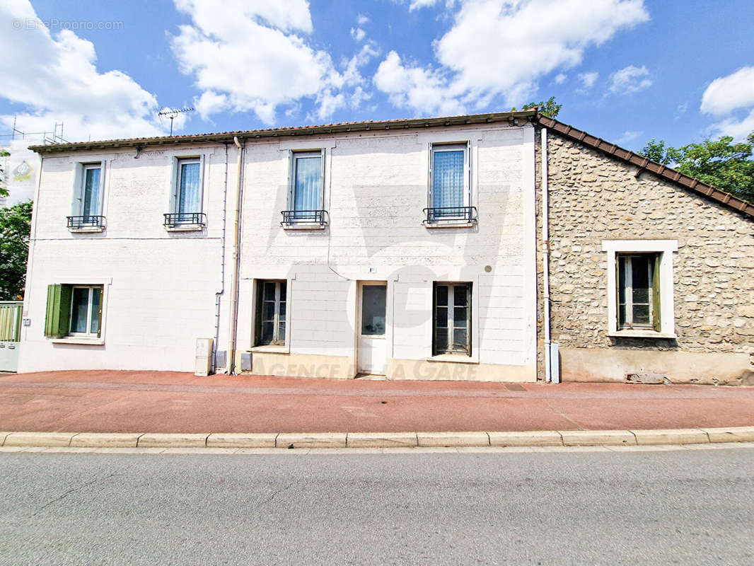 Maison à SAINT-GERMAIN-EN-LAYE