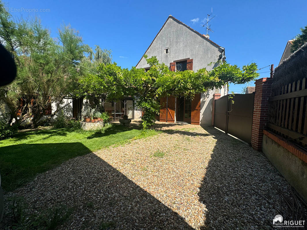 Maison à BOU