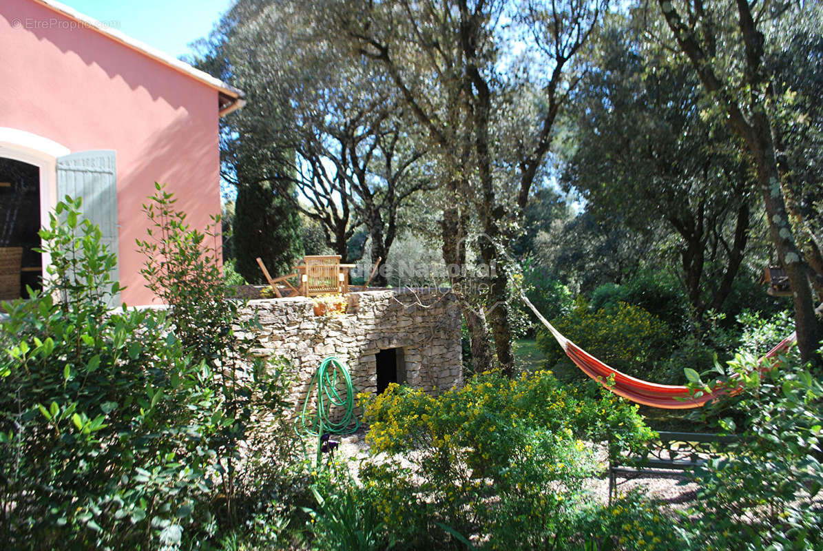 Maison à CAVEIRAC