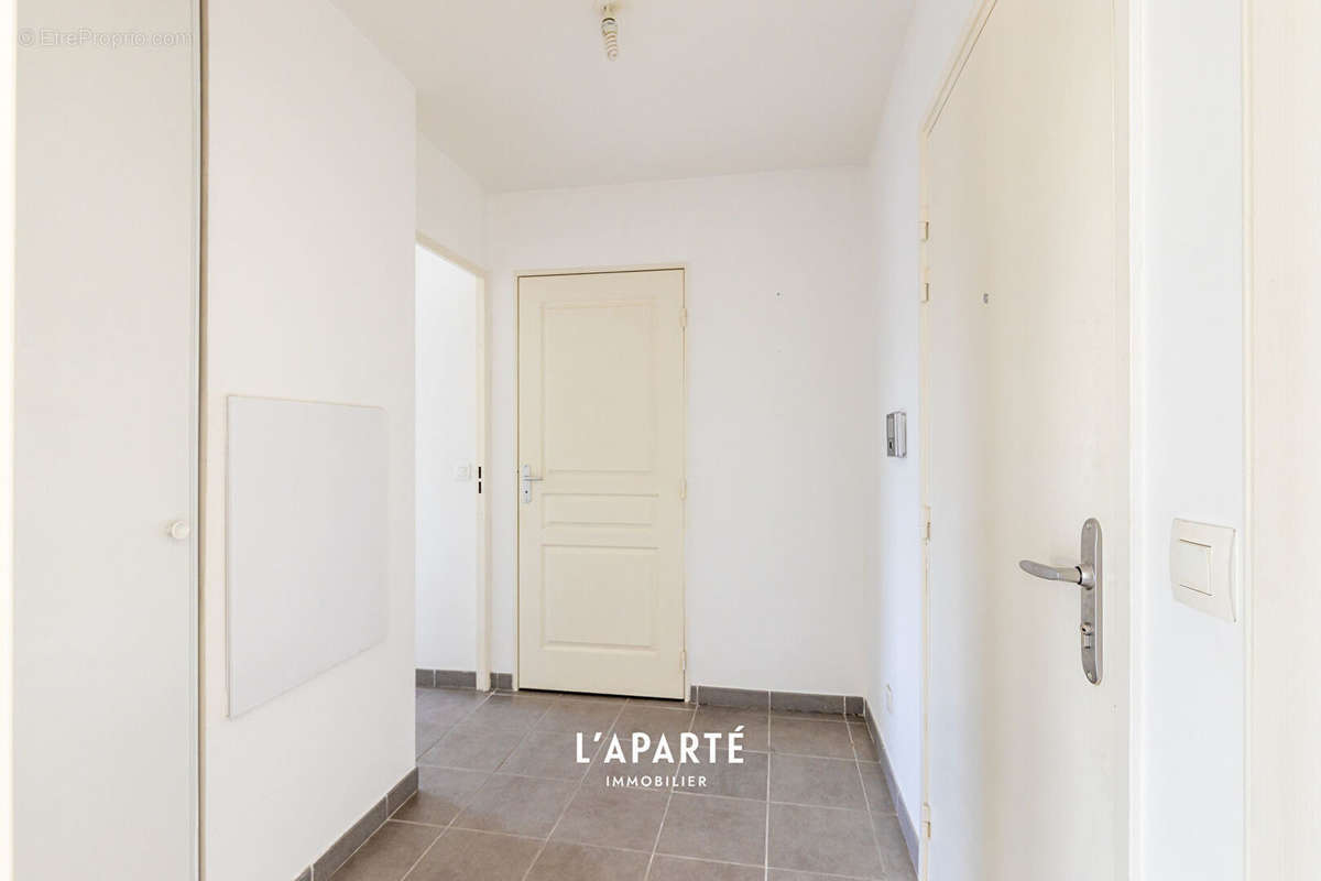 Appartement à MARSEILLE-9E