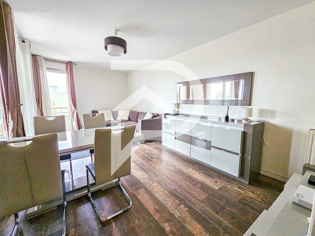 Appartement à COLOMBES