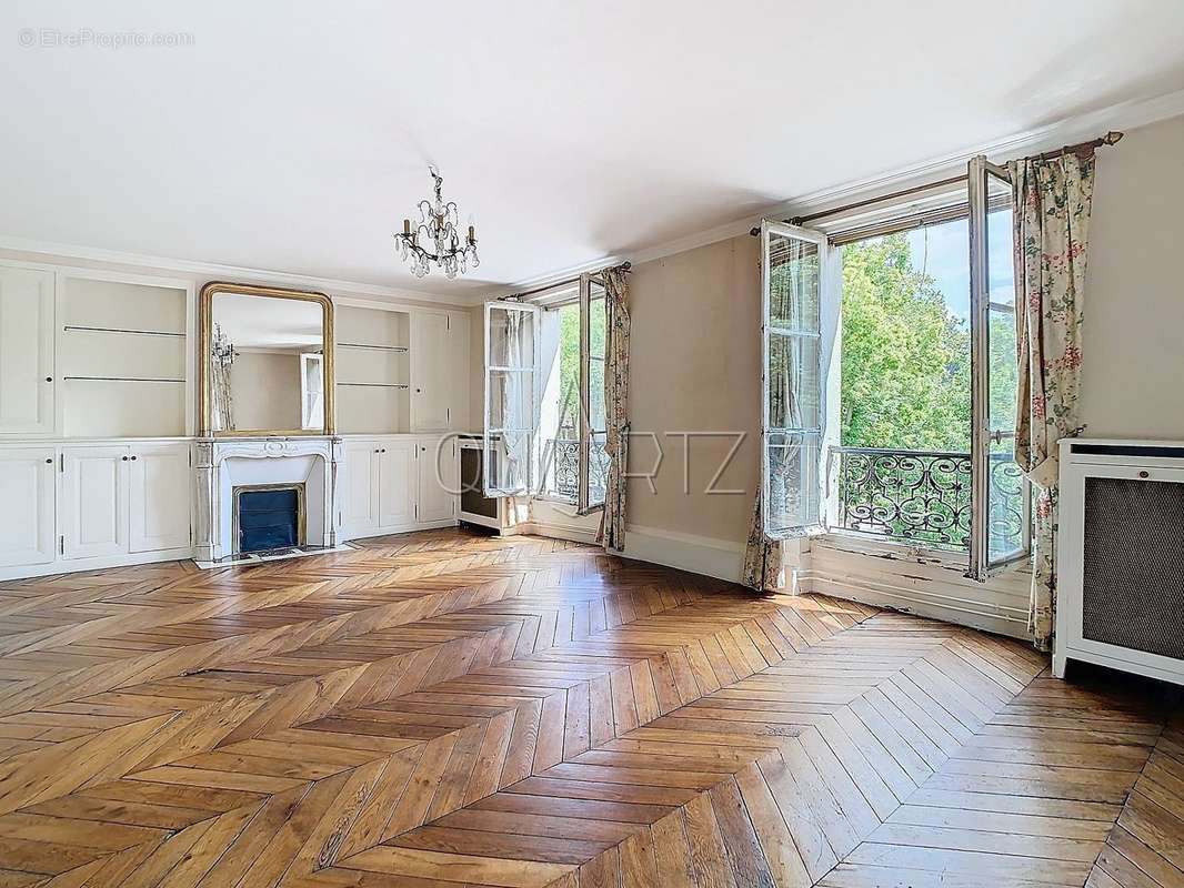 Appartement à VERSAILLES