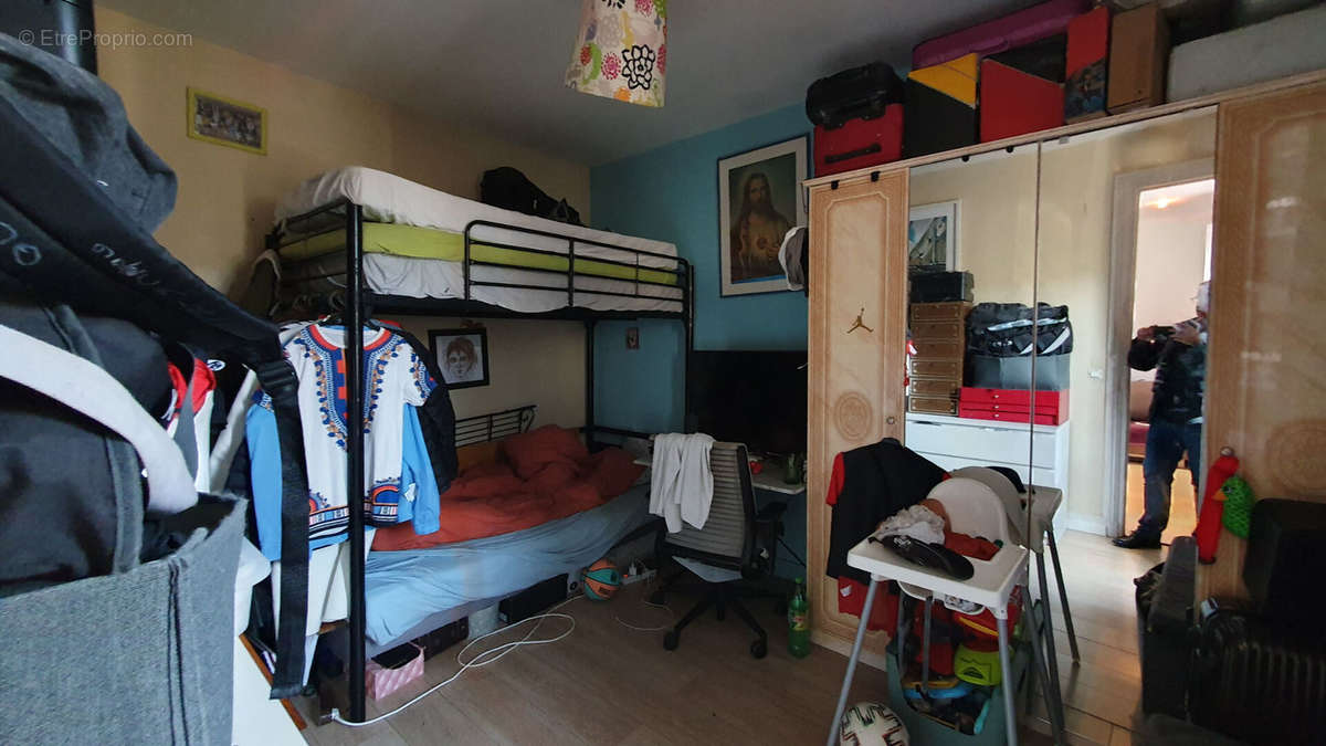 Appartement à GENNEVILLIERS