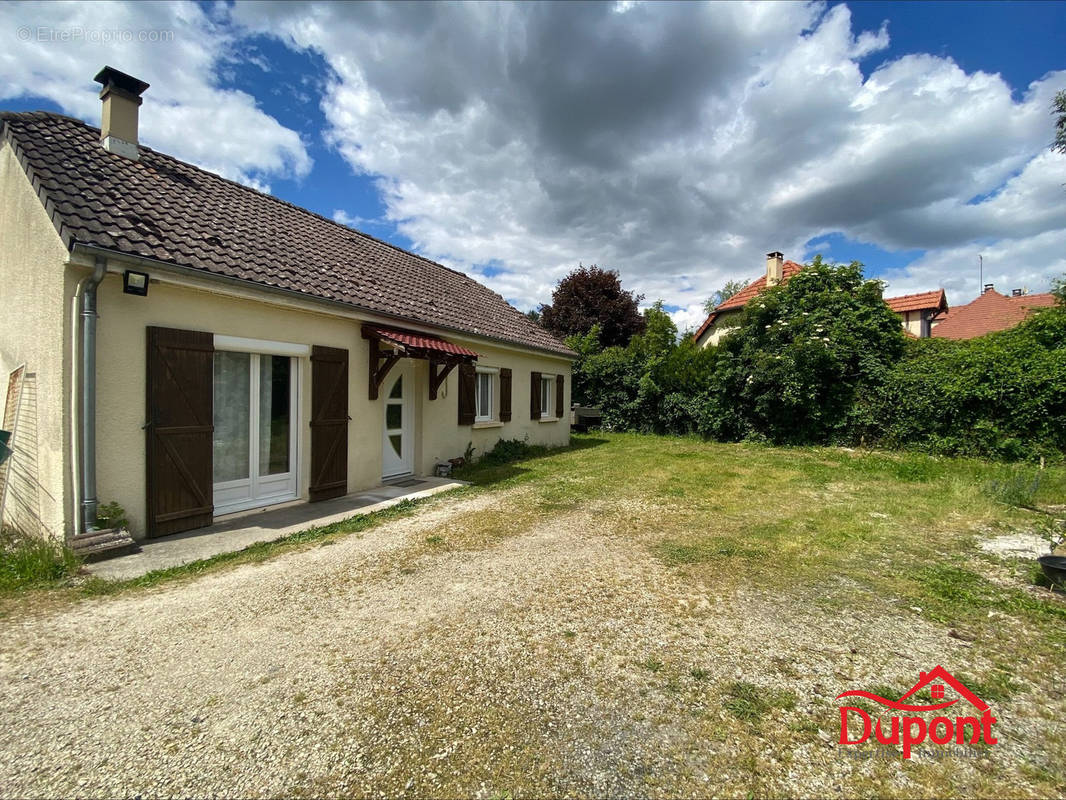 Maison à LOCHES-SUR-OURCE