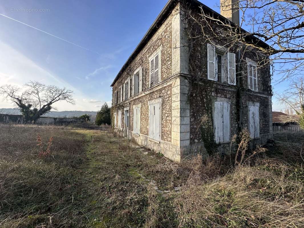 Appartement à BAULNE