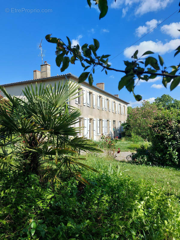 Maison à SAUVETERRE-DE-GUYENNE