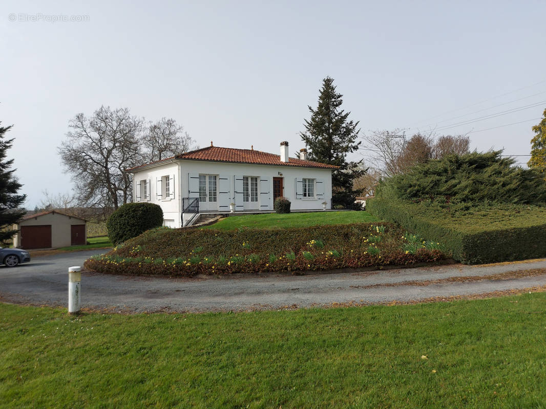 Maison à SAUVETERRE-DE-GUYENNE