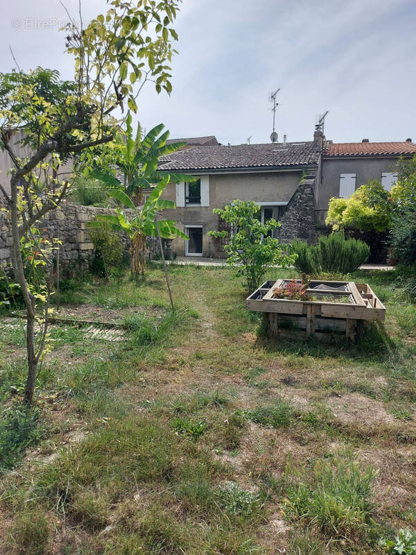 Maison à SAUVETERRE-DE-GUYENNE