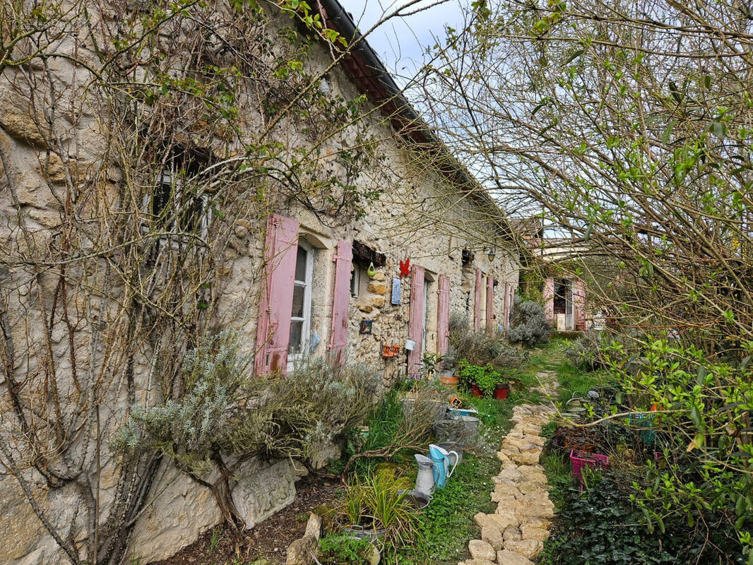 Maison à DOULEZON