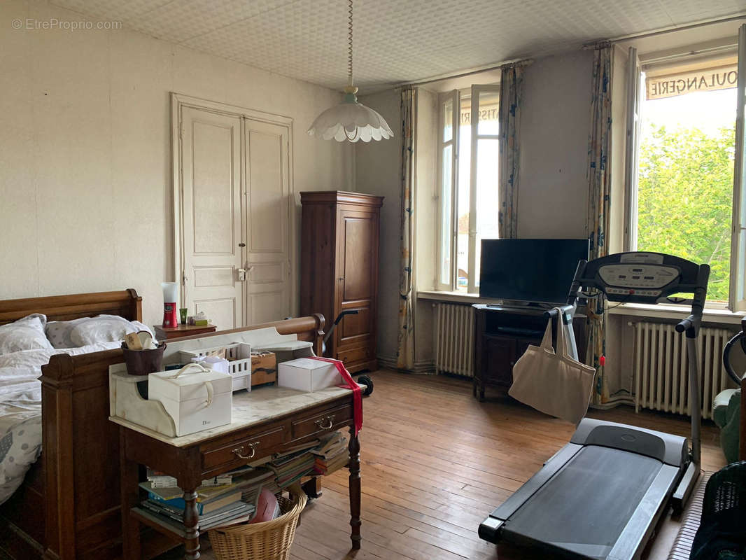 Appartement à SAUVETERRE-DE-GUYENNE