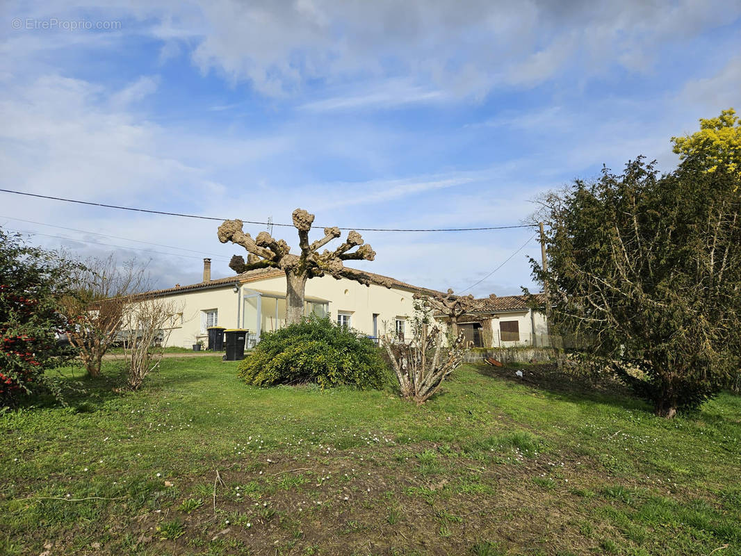 Maison à BLASIMON