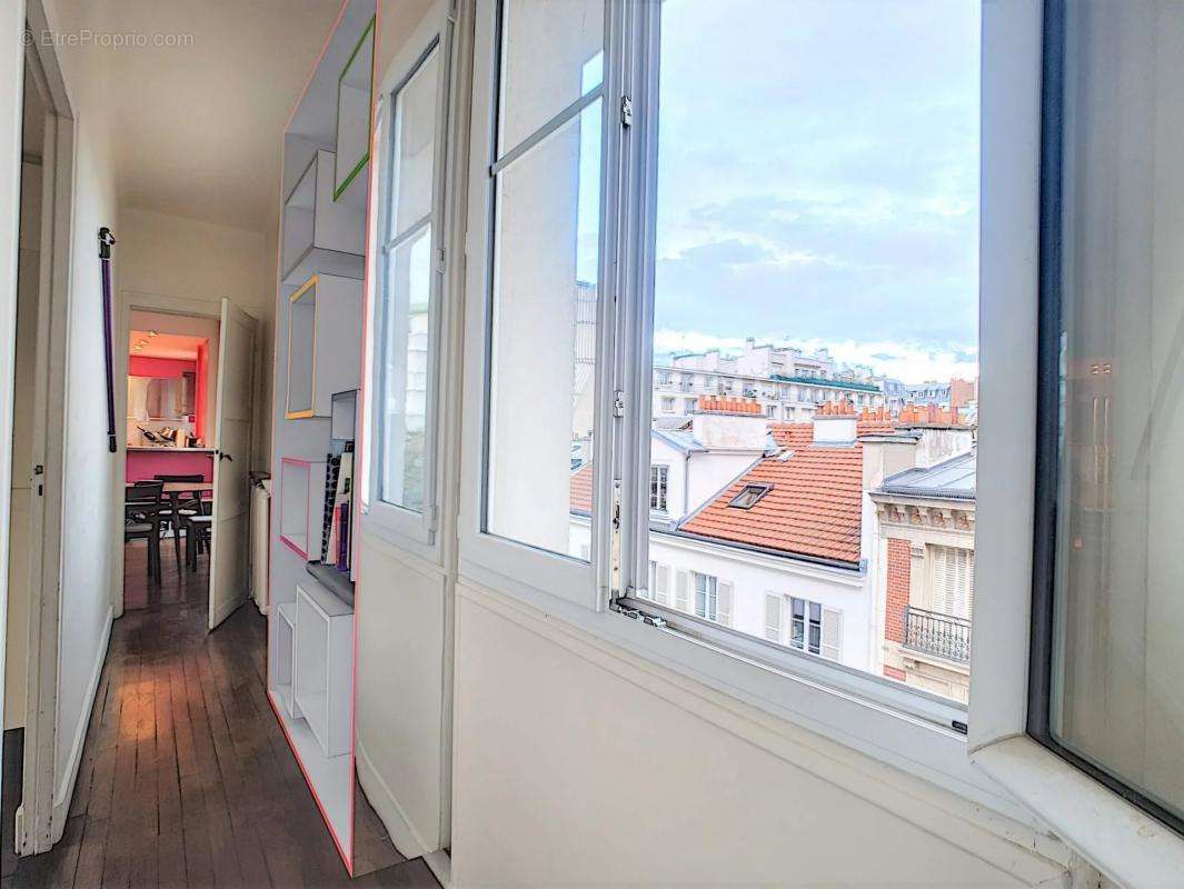 Appartement à PARIS-16E