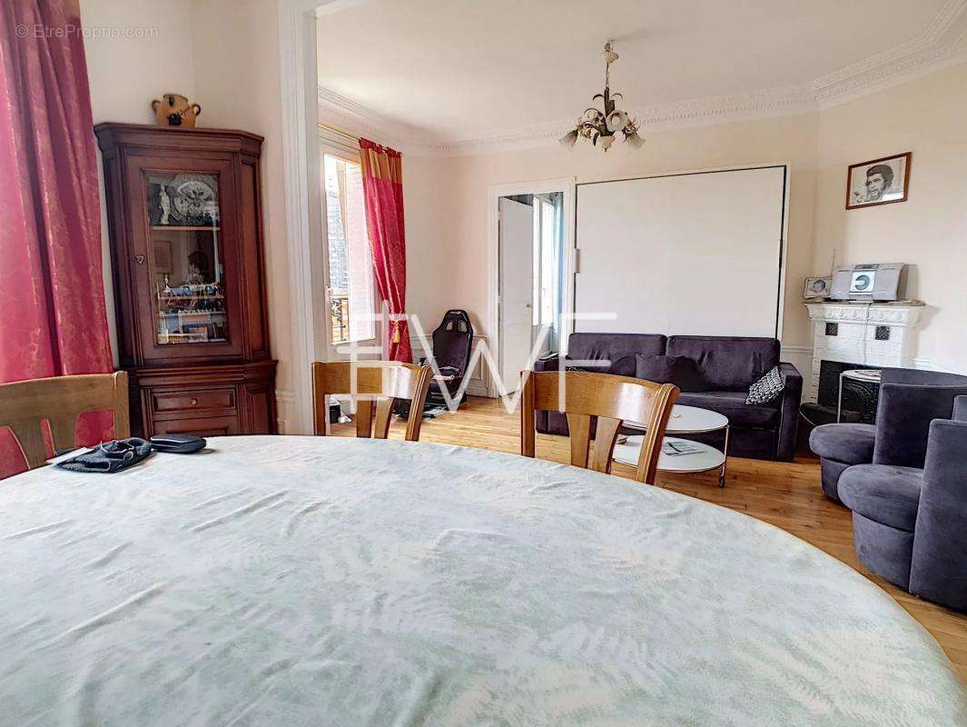 Appartement à PARIS-15E